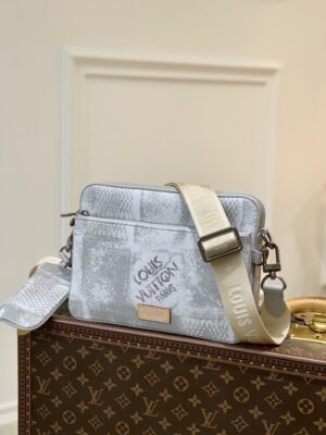 lv borsa uomo 4ha8e.jpg