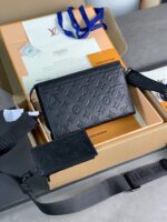 lv borsa uomo 5ww7o.jpg