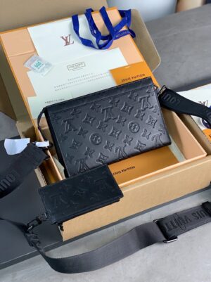 lv borsa uomo 5ww7o.jpg