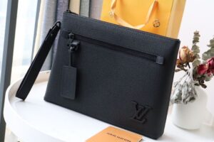 lv borsa uomo krg4b.jpg