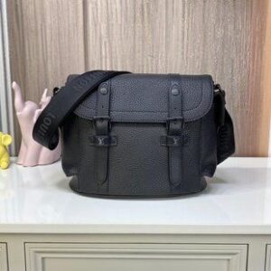 lv borsa uomo lrvx1.jpg