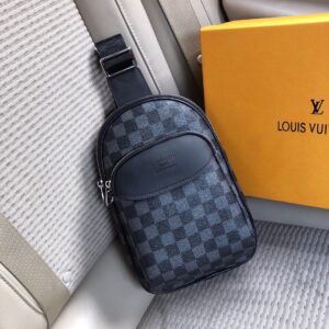 lv borsa uomo xcweo.jpg