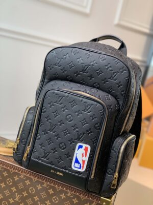 lv borsa uomo zphrw.jpg