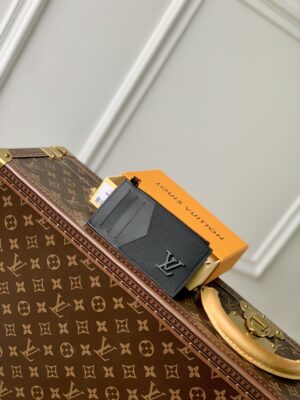 p430 m82068 hf6u8.jpg