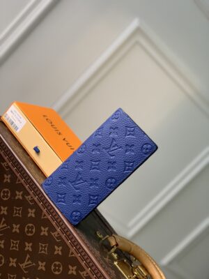 p550 m82599 dsd6y.jpg