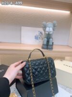 chanel 22b flap bag with gold hardware top handle black 21cm as2431 j4mnt.jpg