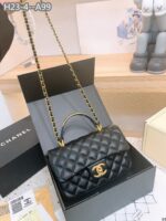 chanel 22b flap bag with gold hardware top handle black 21cm as2431 le9aq.jpg