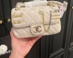 chanel 22c quilted lucky charm beige 20cm sfpia.jpg