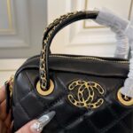 chanel 25c chain handle bowling bag black 18cm s1toy.jpg