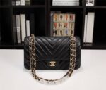 chanel black chevron medium flap bag 25cm ijowj.jpeg