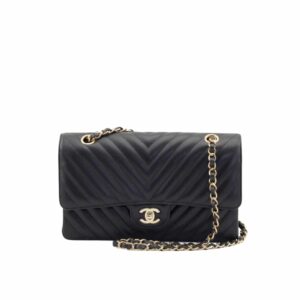 chanel black chevron medium flap bag 25cm q9nhg.jpg