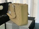 chanel bolsa grand tote beige 33cm qvojn.jpg
