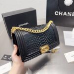 chanel boy flap bag snake leatherblack 25cm gut7o.jpg