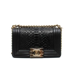 chanel boy flap bag snake leatherblack 25cm vklkn.jpg