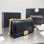 chanel boy flap bag snake leatherblack 25cm y3v9y.jpg