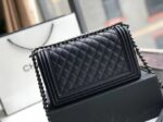 chanel boy medium handbag black sliver hardware 25cm a67086 y09953 94305 eyzro.jpeg