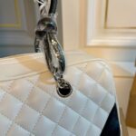 chanel cambon bowler bag quilted leather white and black 26cm wv8kx.jpg