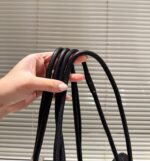 chanel cambon flap tote quilted leather black 36cm vb178.jpeg