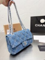 chanel cc chain flap quilted denim jumbo blue 25cm j2qvg.jpg