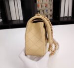 chanel classic flap beige gold hardware 25cm izmk4.jpg