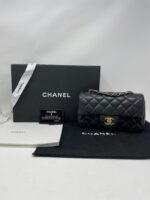 chanel classic flap caviar black crossbody bag 20cm 7wxgu.jpg