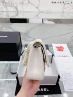 chanel classic mini flap gold hardware white 25cm eysvy.jpeg