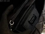 chanel clutch bag black 25cm as4098 b13245 94305 ml6ab.jpg
