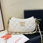 chanel clutch with strap white 24cm 1k7ze.jpg