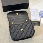 chanel crossbody bag leather and gold tone metal black 23cm as4845 b16235 94305 ktu37.jpg
