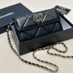 chanel flap bag black 19cm p9iye.jpg