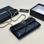 chanel flap bag black 19cm znacb.jpg