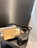 chanel flap bag gold metal 18cm nzmdb.jpg