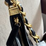 chanel gabrielle bag black 22cm yzoum.jpg