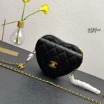chanel heart clutch with chain black ap2784 keou2.jpg