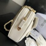 chanel heart clutch with chain white ap2784 ecs1z.jpg