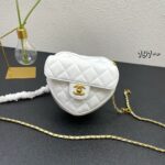 chanel heart clutch with chain white ap2784 hyl1h.jpg