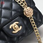 chanel mini flap bag with flower chain black 18cm xrv1s.jpg