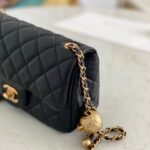 chanel shoulder bag black ap1787 k9awl.jpg