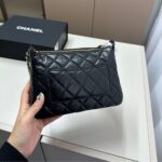 chanel shoulder crossbody bag with chain black 20cm ppwu7.jpg