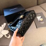 chanel small hobo bag in shiny leather gold black 24cm u5xts.jpg