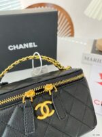 chanel small vanity case ss22 black 17cm vjp9q.jpeg