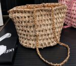 chanel straw shoulder bags beige 27cm oiudv.jpg