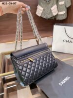 chanel timeless cc flap maxi black 31cm ffsn7.jpg