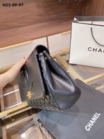 chanel timeless cc flap maxi black 31cm tugoi.jpeg