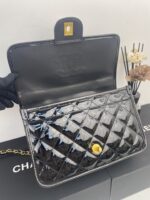 chanel top handle medium flap leather shiny black plstw.jpg