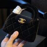 chanel velvet nano kelly re edition black 13cm ensmr.jpg