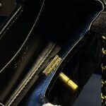 chanel velvet nano kelly re edition black 13cm iy1xo.jpg