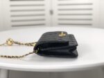 chanel woc falp pearl crush bag with chain black 19cm qpig6.jpg