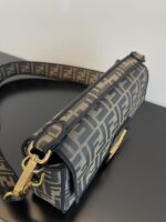 fendi baguette jacquard ff fabric bag 26cm 8br600a6v5f17u4 xqx6u.jpg
