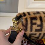 fendi baguette sheepskin bag brown 26cm qouny.jpg